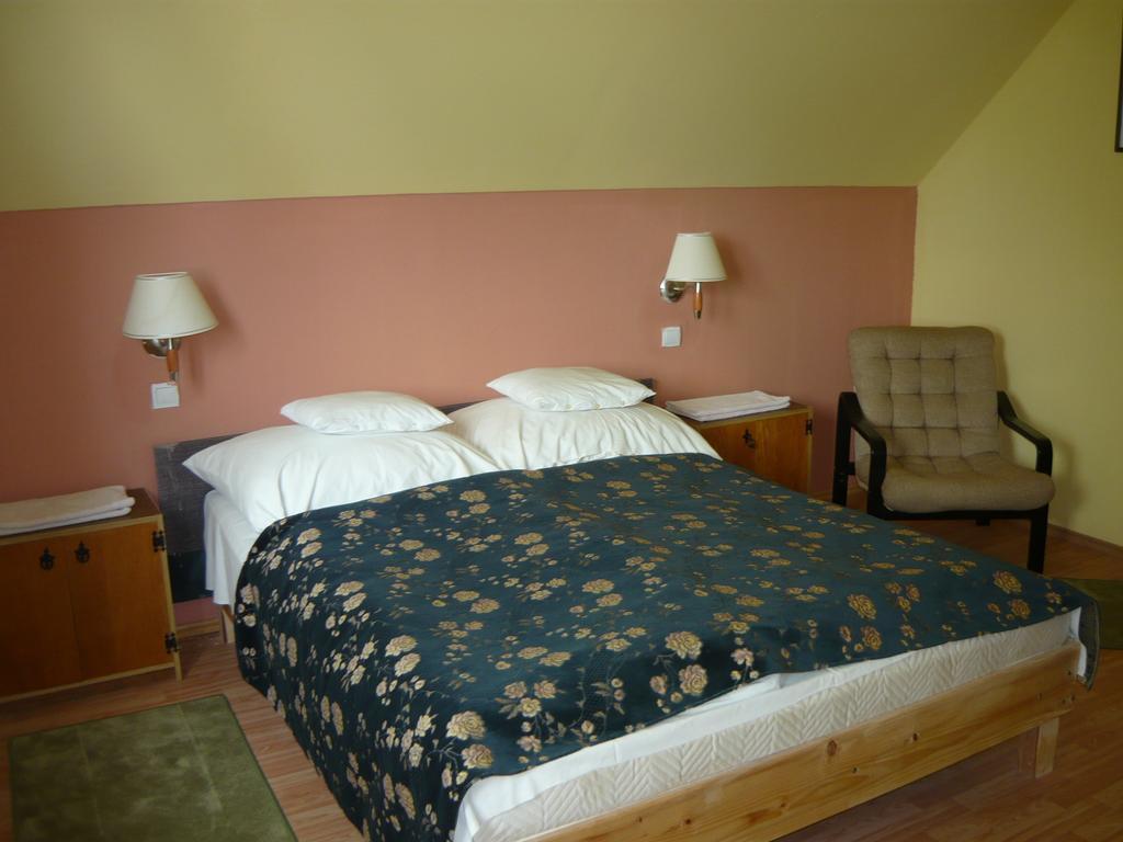 Hotel Kenese Balatonkenese Room photo